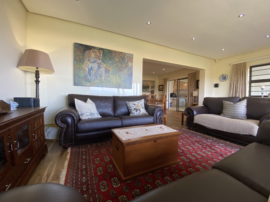 4 Bedroom Property for Sale in Cintsa East Eastern Cape